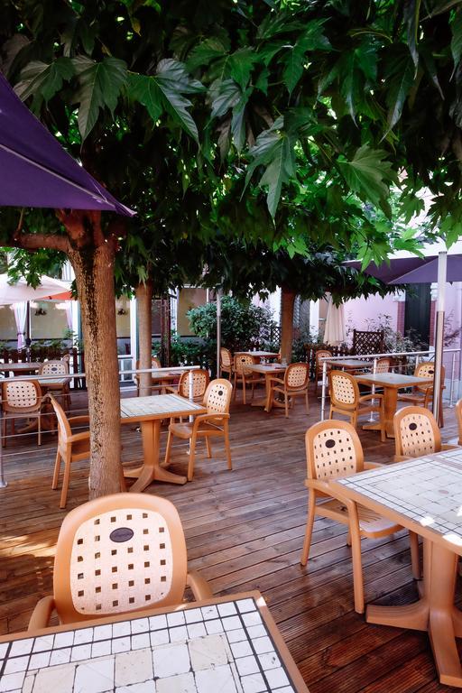 Hotel Pedussaut Saint Gaudens Bagian luar foto