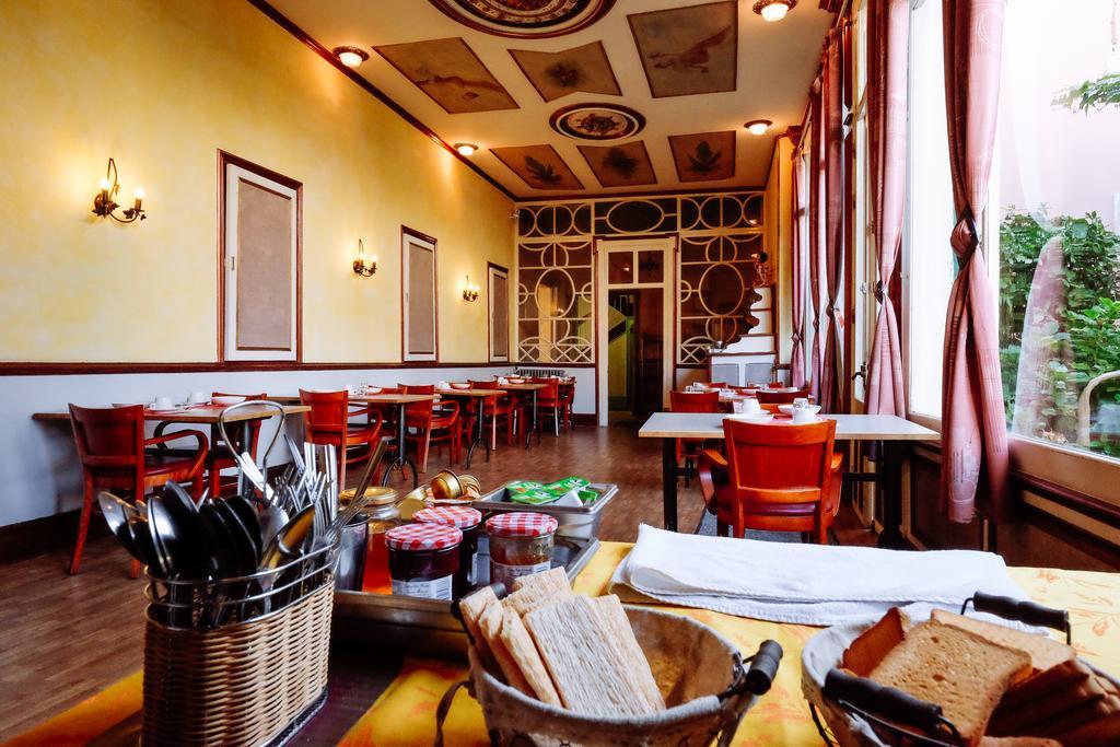 Hotel Pedussaut Saint Gaudens Bagian luar foto