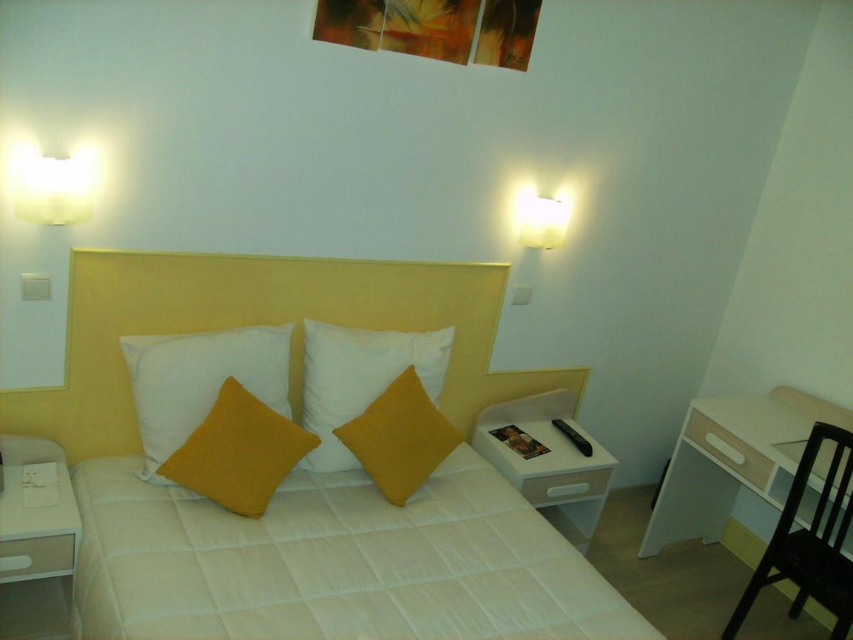 Hotel Pedussaut Saint Gaudens Bagian luar foto